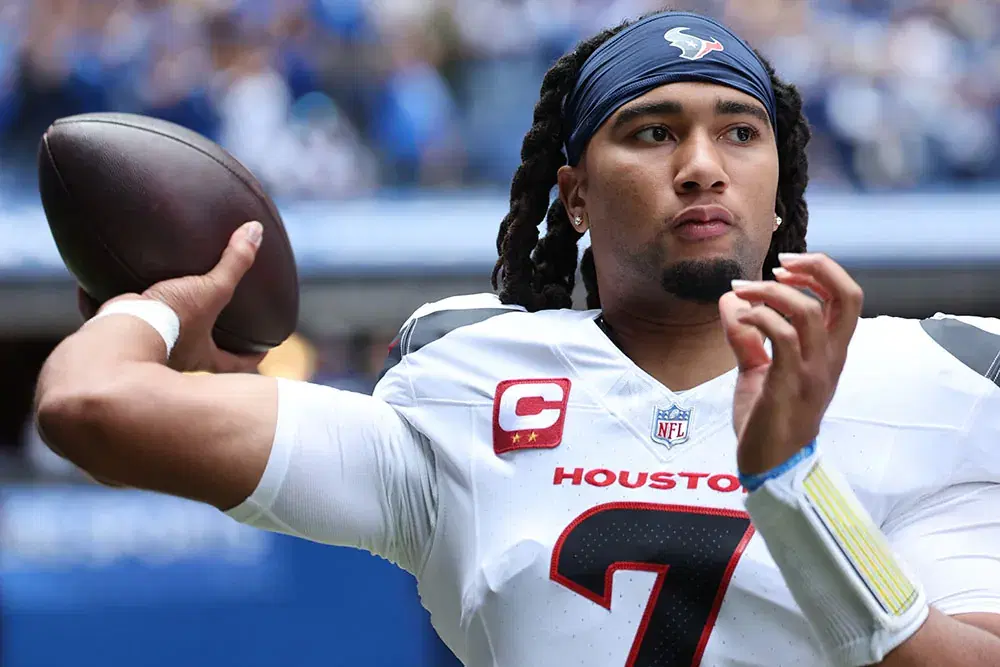 This game holds the biggest spread in Week 16, get ready for the matchup with our Houston Texans vs Las Vegas Raiders predictions and props.