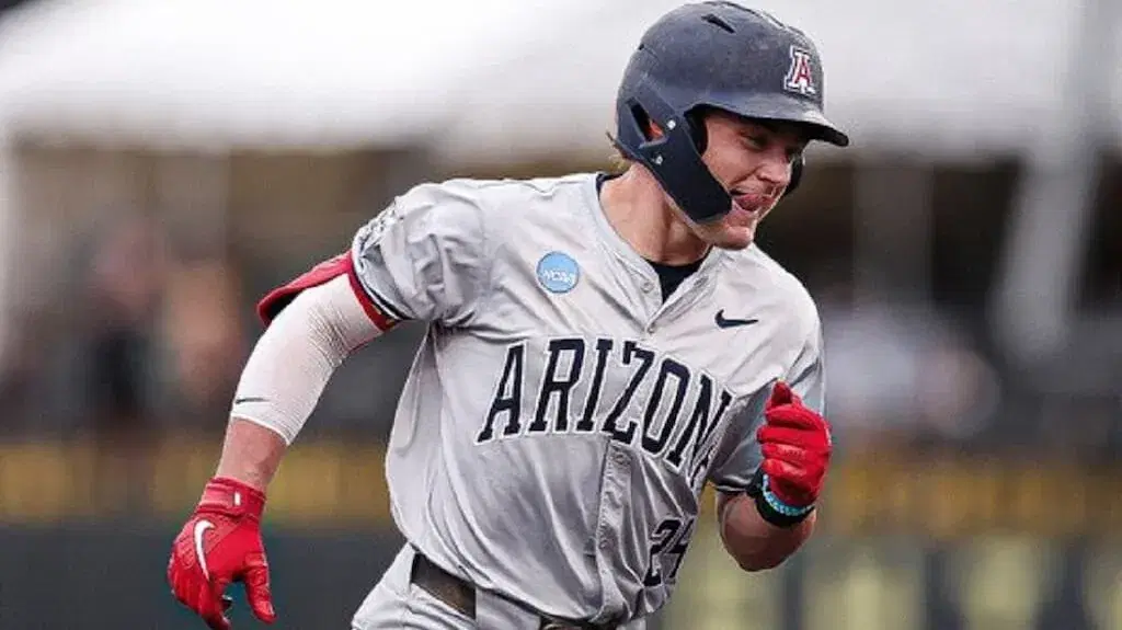 Arizona vs. Coastal Carolina Prediction & Picks: 2016 Finalists Meet in Omaha Opener