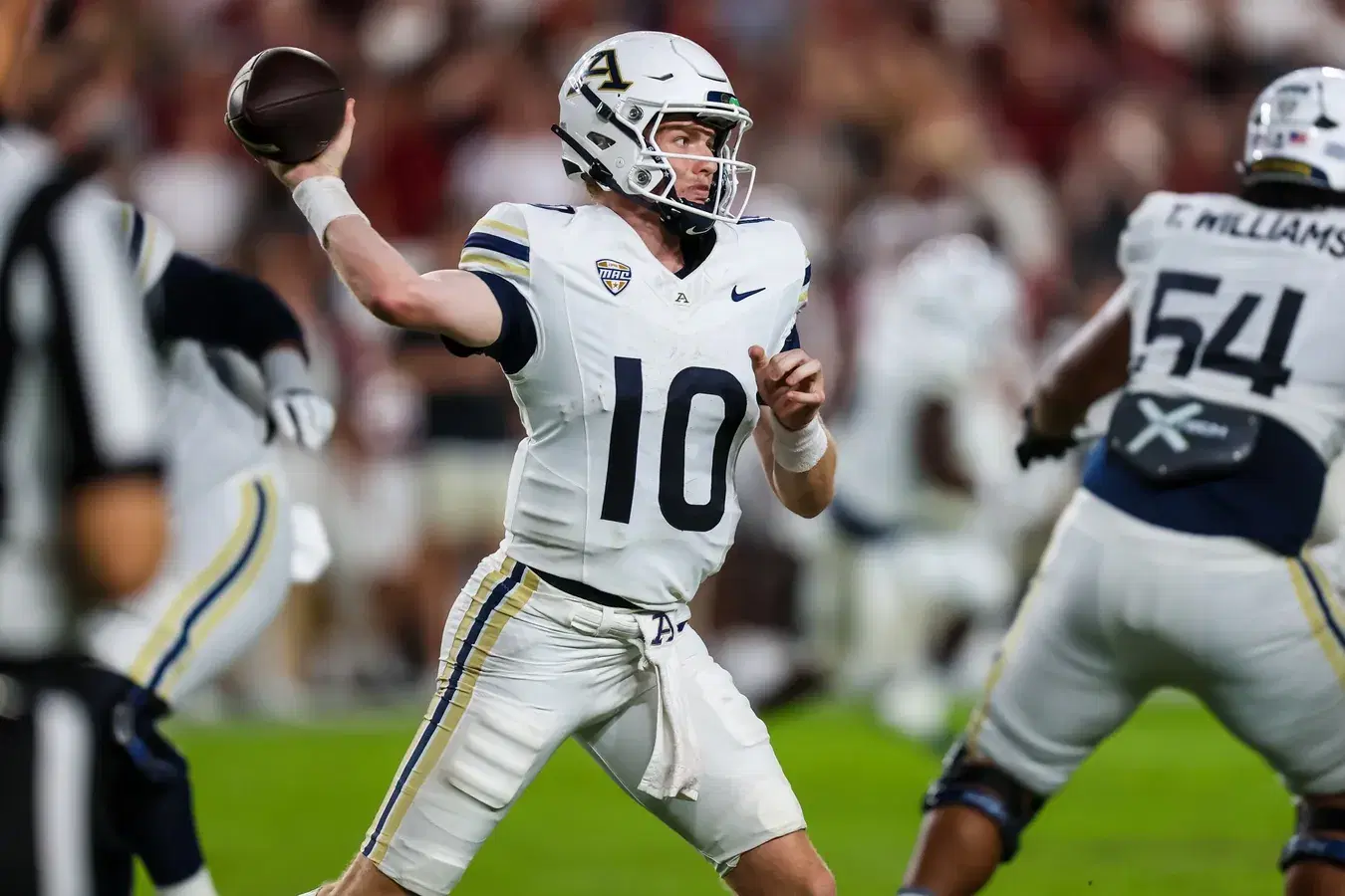 Akron vs. Bowling Green: Odds & Player Props | November 18, 2025