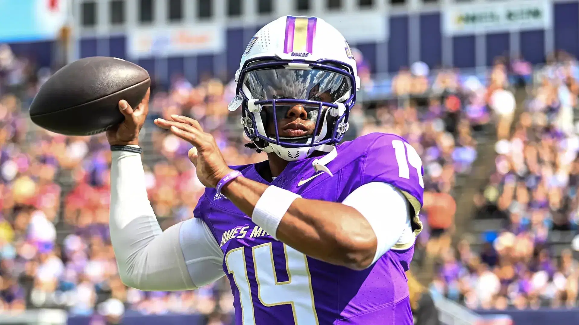 Alonza Barnett has 35 total touchdowns for the Dukes this season - James Madison Oregon Picks