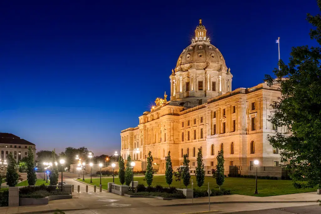 MN Advances Sweepstakes Casinos & Prediction Market Bans