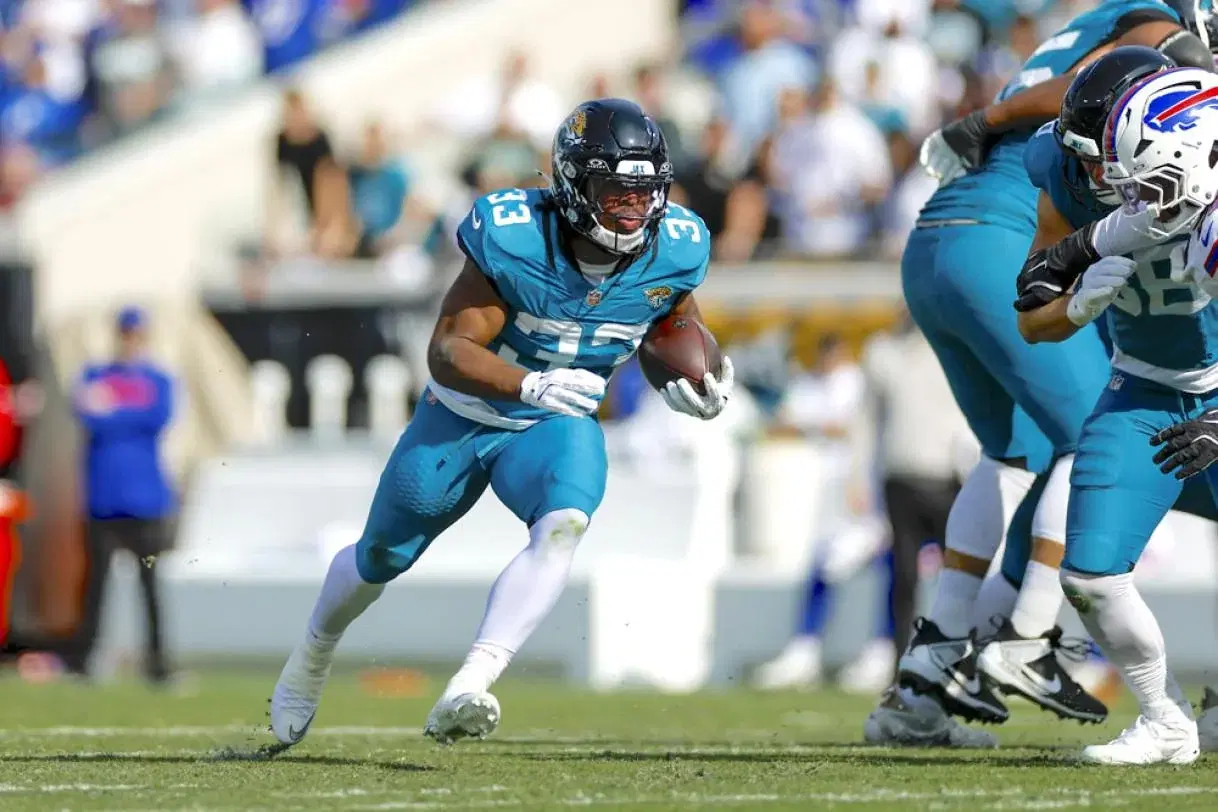 Bhayshul Tuten should be good for a couple of catches this Sunday in England - Eagles Jaguars Expert Picks