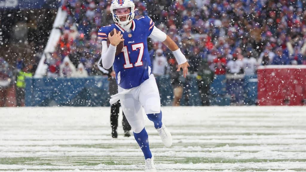 NFL Moneyline Betting Guide cover (Buffalo Bills quarterback Josh Allen)