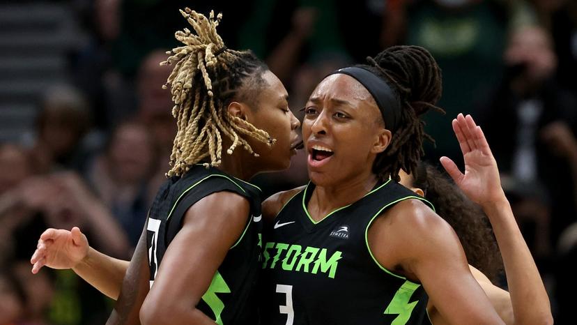 Loyd and Ogwumike
