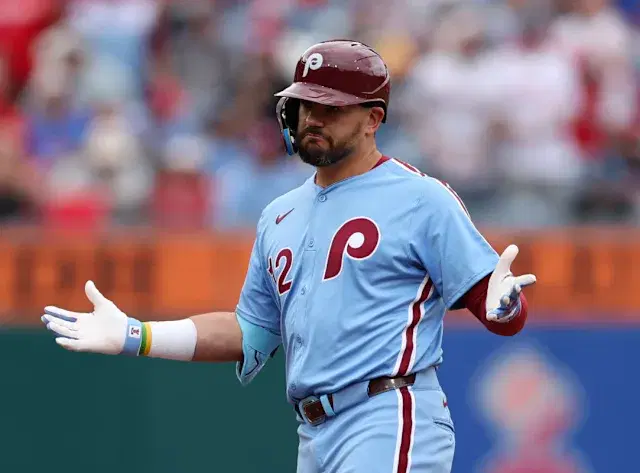 Kyle Schwarber Shrug