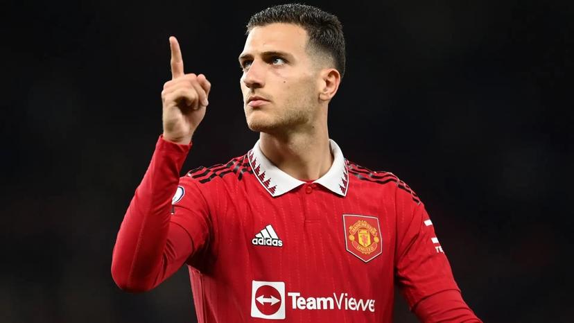 Diogo Dalot and Manchester United need some points against Chelsea - EPL Picks