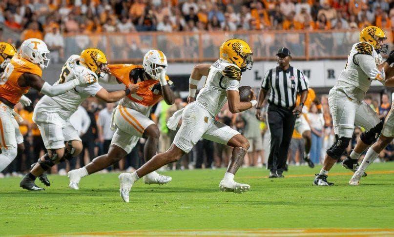 Can Collins leads the Owls to a victory on the road with his legs tonight? - NCAA Football Expert Picks