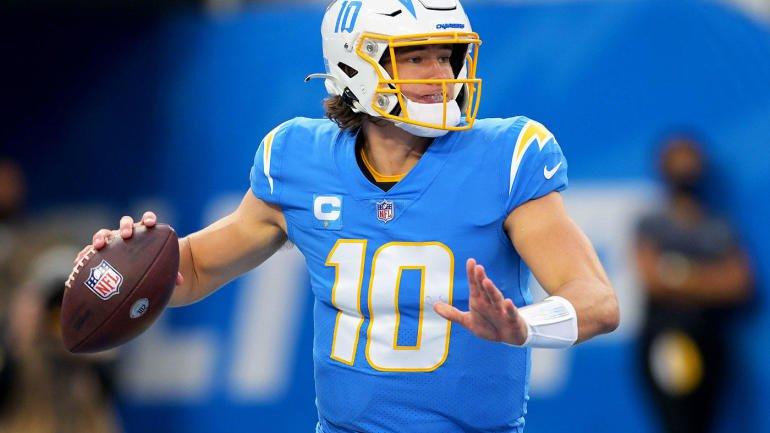 NFL Week 14 wraps up with a thrilling matchup. Check out our Los Angeles Chargers vs Philadelphia Eagles Monday Night Football prediction.
