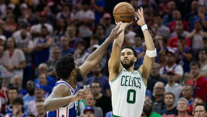 Jayson Tatum shooting Boston Celtics #0 NBA