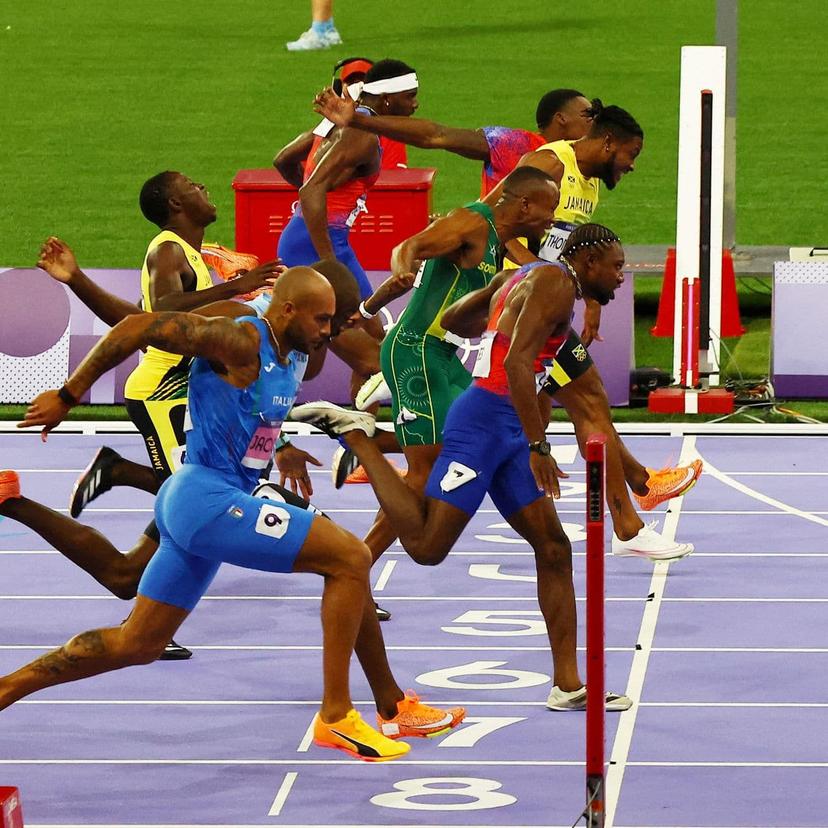 Noah Lyles won the Gold Medal in a photo finish