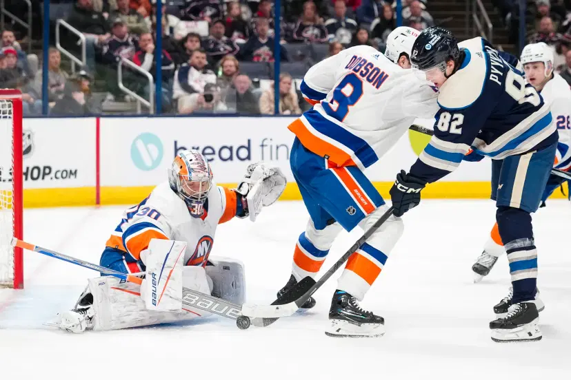 Mikael Pyyhtia and Noah Dobson
