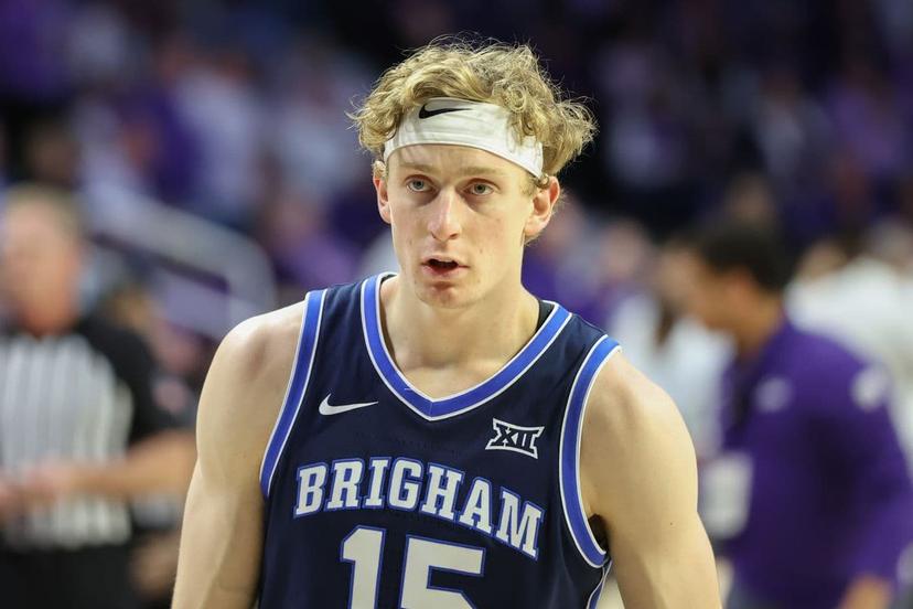 Richie Saunders is a sniper from downtown for the Cougars - NCAA Basketball Picks