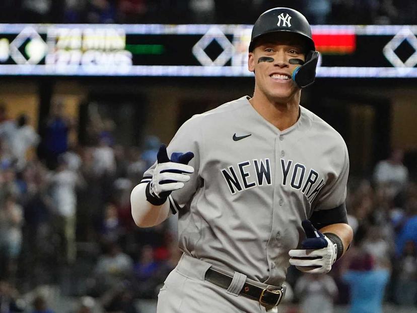 Aaron Judge running around the bases