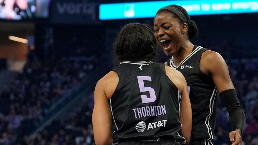 Kayla Thornton and Temi Fagbenle