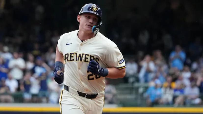andrew vaughn Brewers
