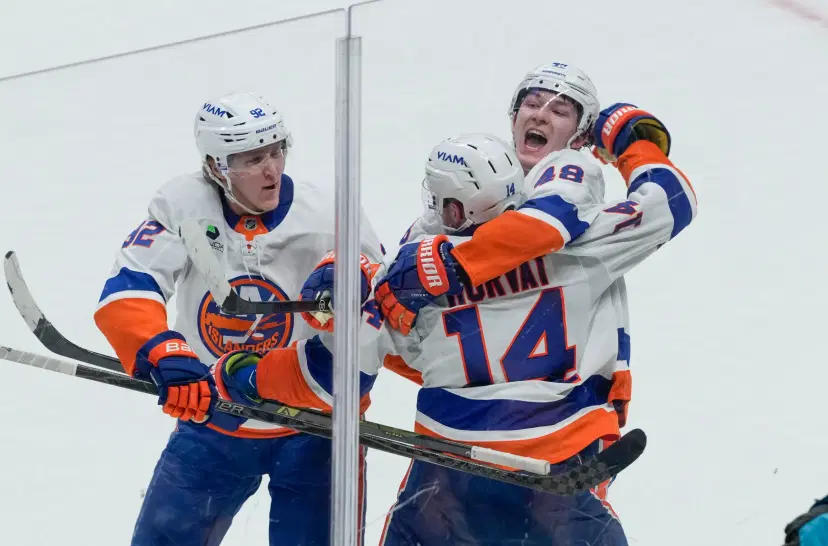 Simon Holmstrom, Bo Horvat, Matthew Schaefer