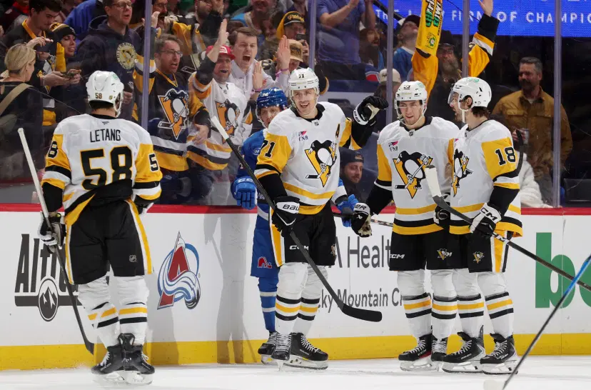 Kris Letang and Evgeni Malkin