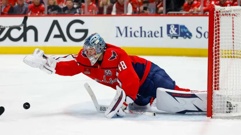 Logan Thompson of the Washington Capitals