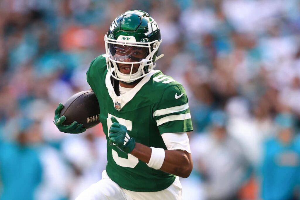 Target Wilson Yard NFL Week 7 Staff Picks: Best Bets & Props from our NFL Staff | Betting News