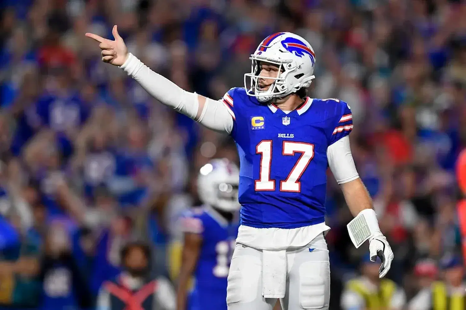 Monday Night Football: Bills vs. Rams — NFL Expert Picks & Predictions (10/12)